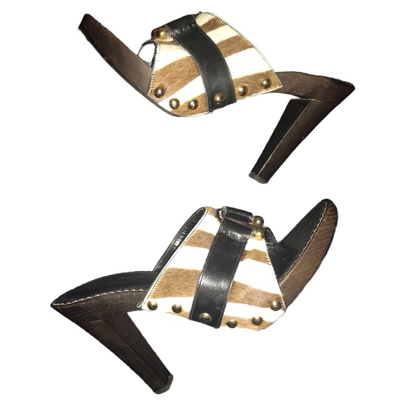 Yves Saint Laurent Rive Gauche Sandal - Picture 7 of 14